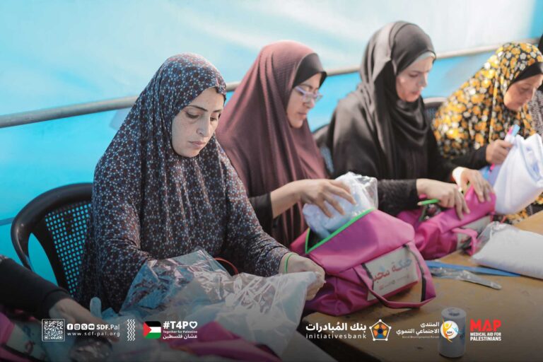 “حبكة محبة”.. مبادرة جديدة من “الوصول للجميع” تنسج بخيوطها دعم النساء في دير البلح